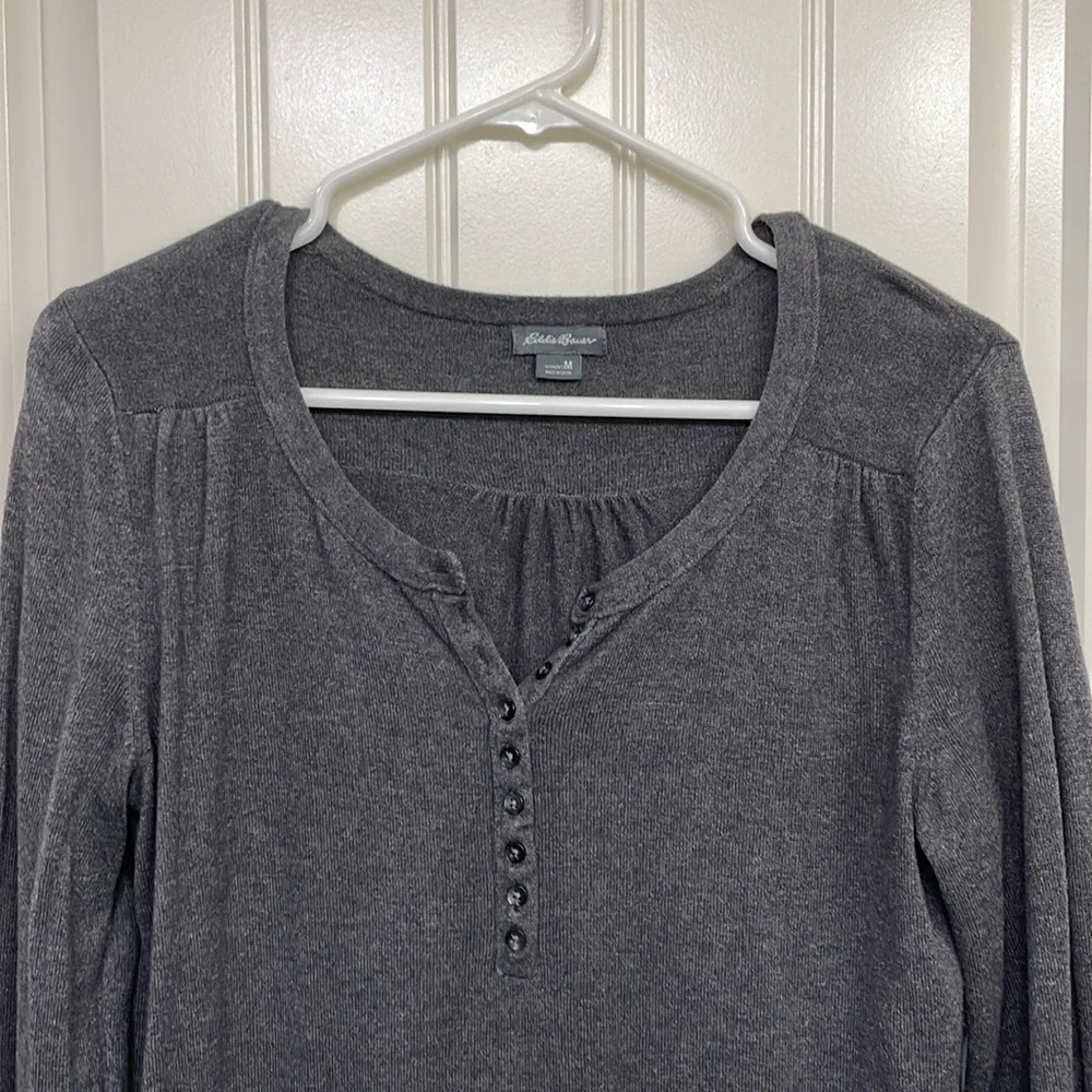 Eddie Bauer gray sweater - Picture 2 of 9
